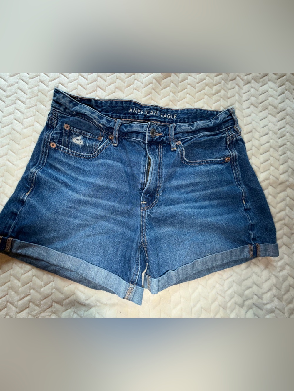 American Eagle Tom Girl Short 3.5 Inseam Size 6